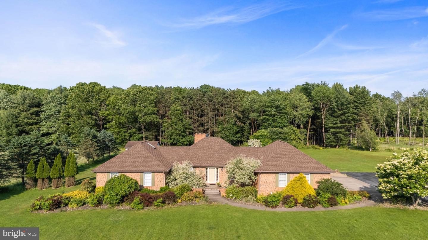 882 Rolling Stone Road