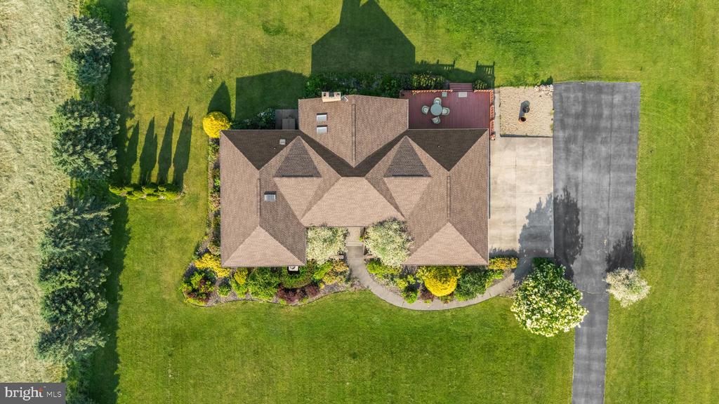 882 Rolling Stone Road
