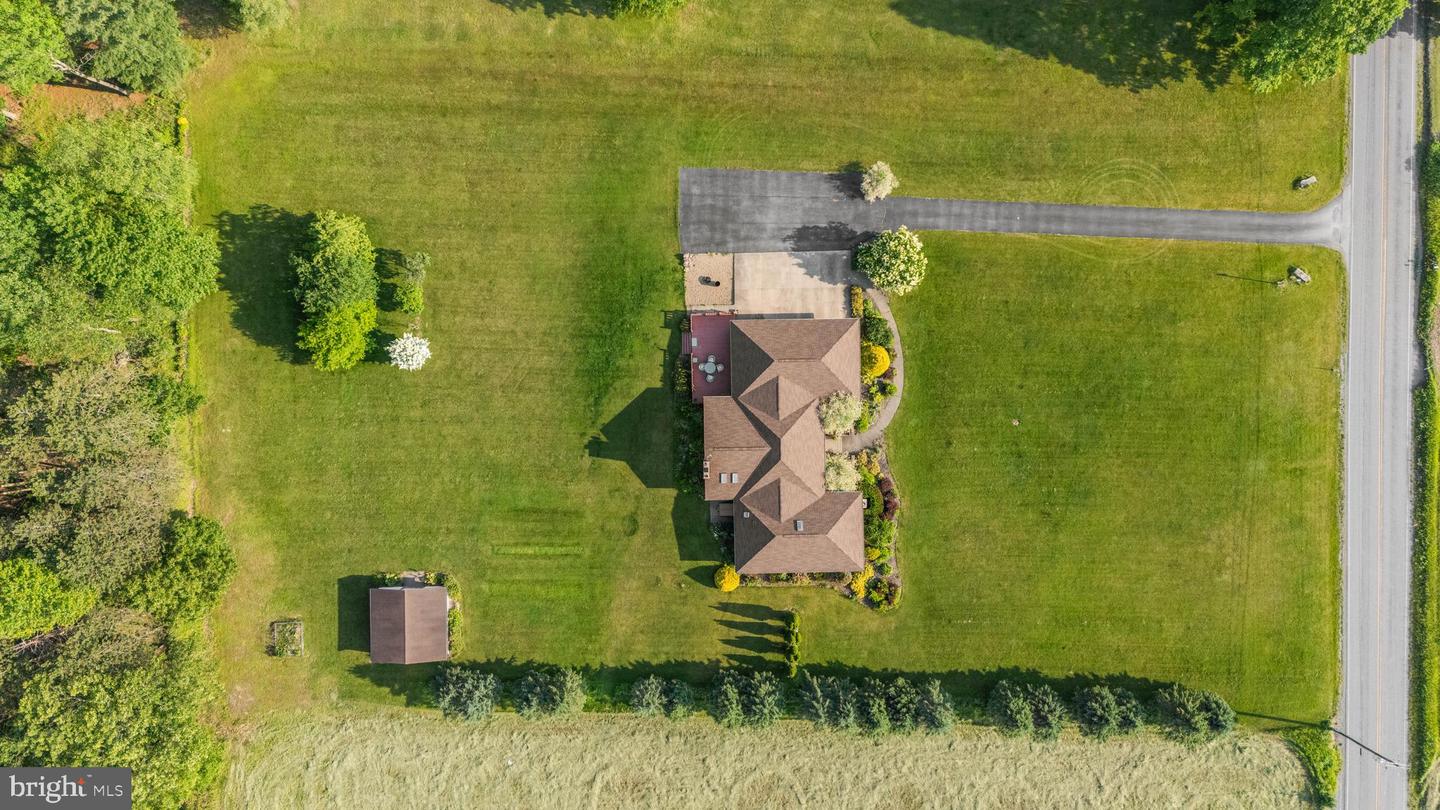 882 Rolling Stone Road