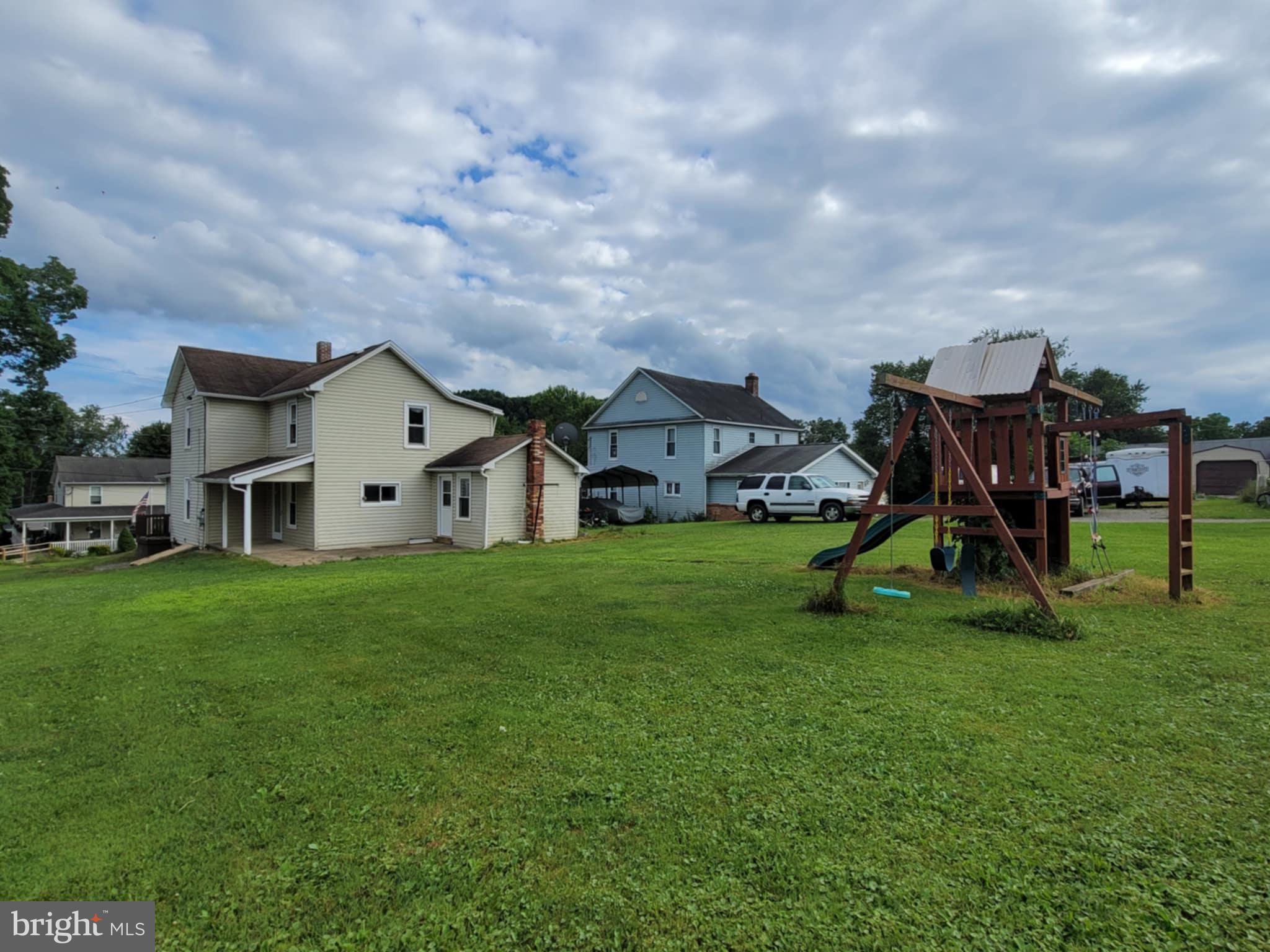 2561 Main St