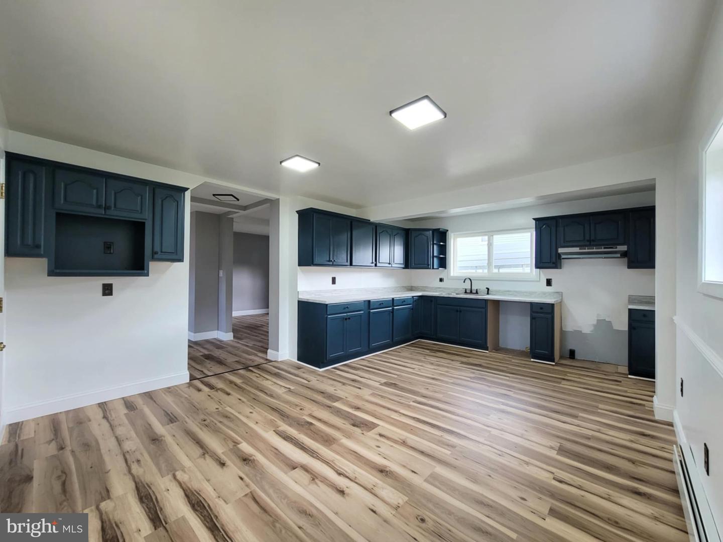 2561 Main St