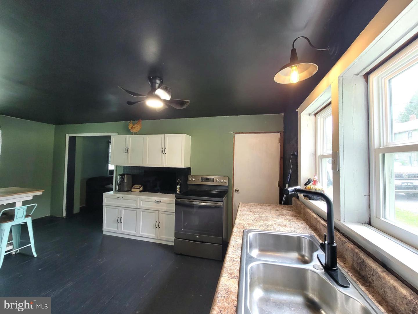 3152 Old Erie Pike