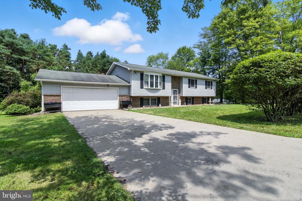 516 David St