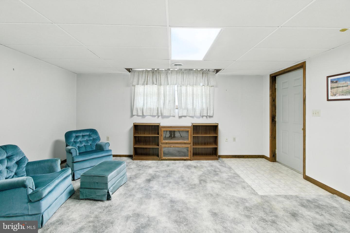 516 David St