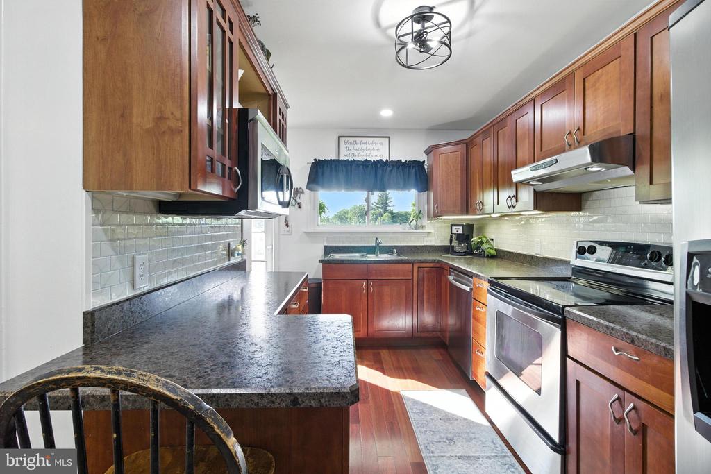 8421 Krebs Hwy