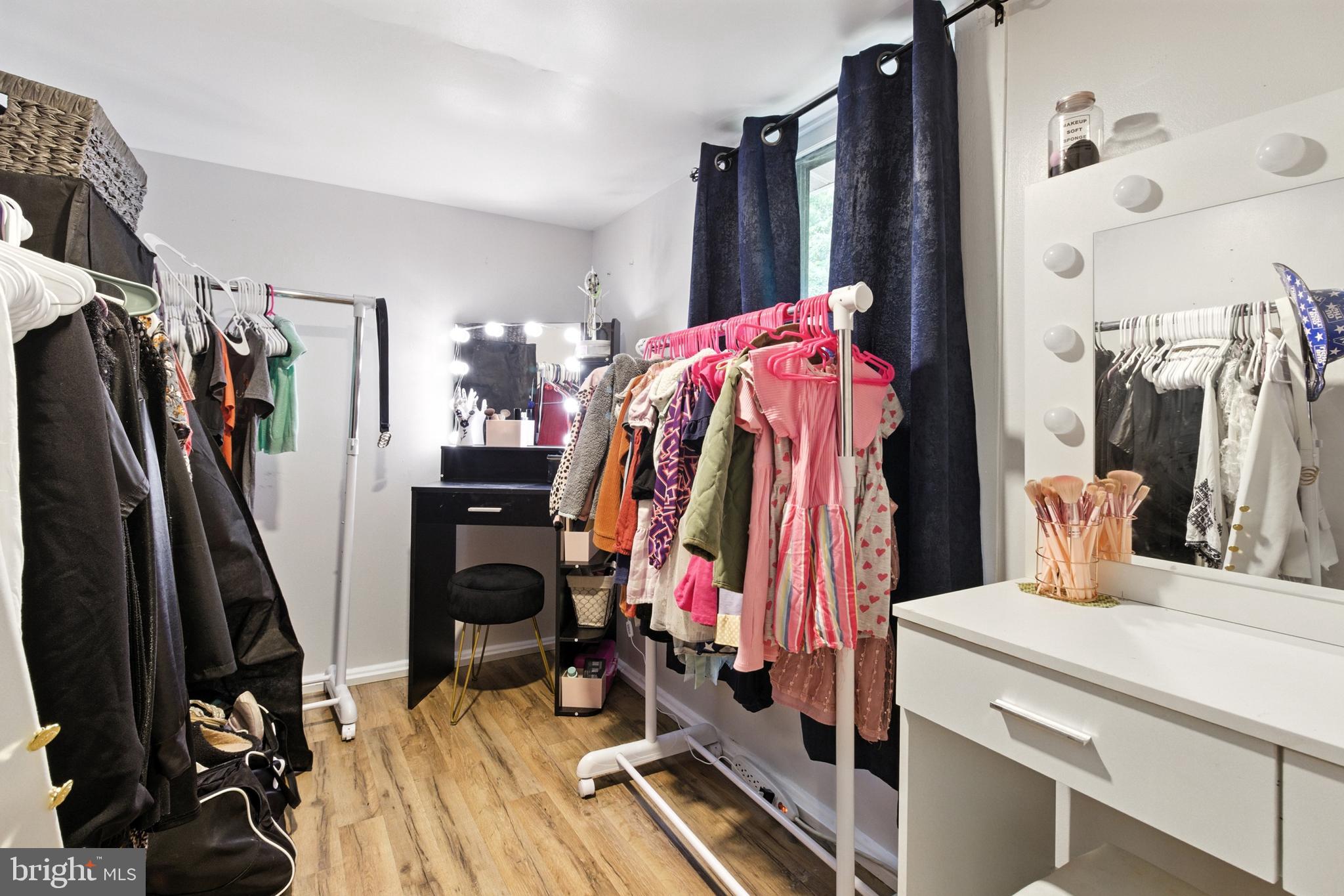 674 RED SCHOOLHOUSE ROAD