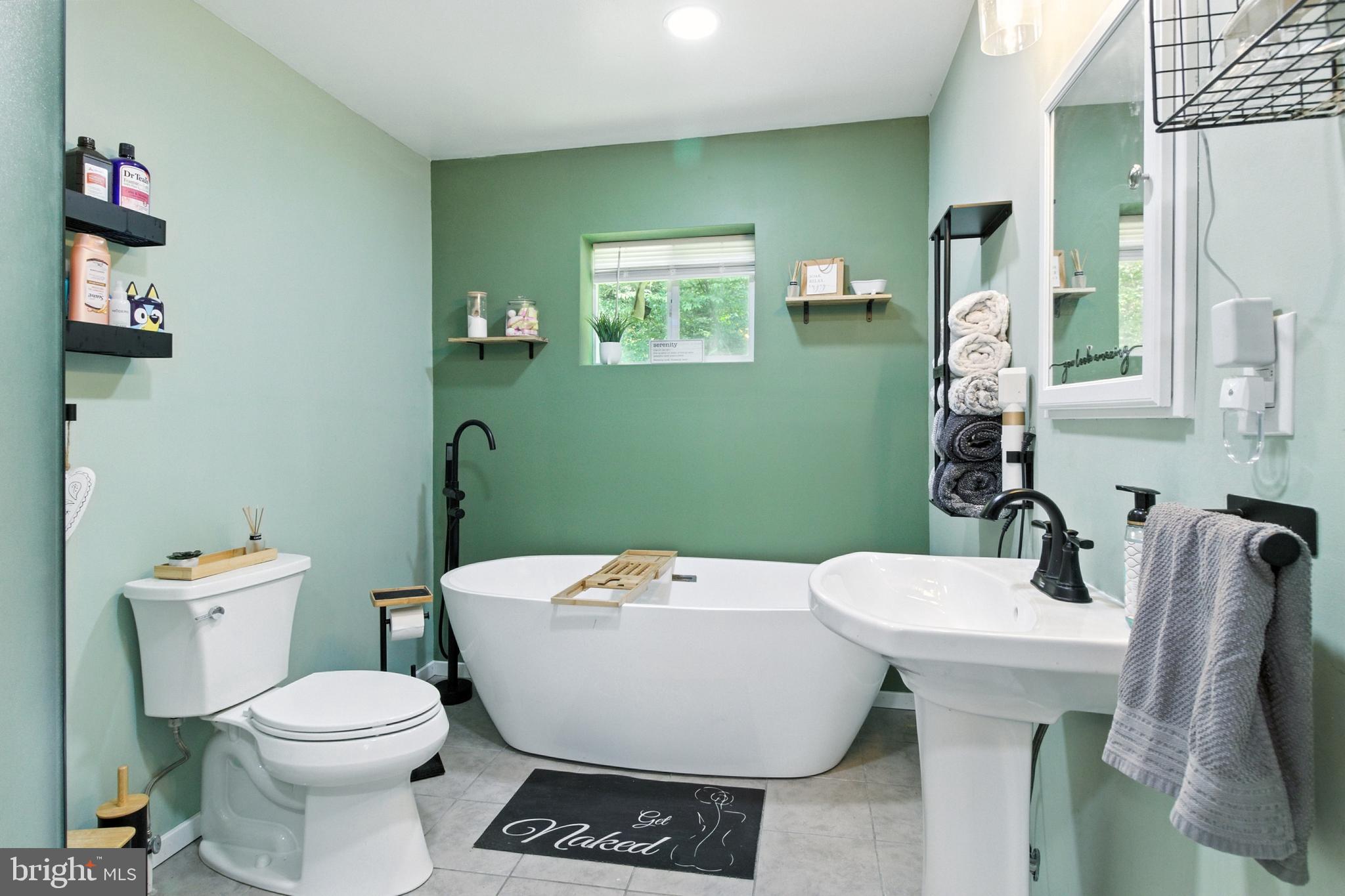 674 RED SCHOOLHOUSE ROAD