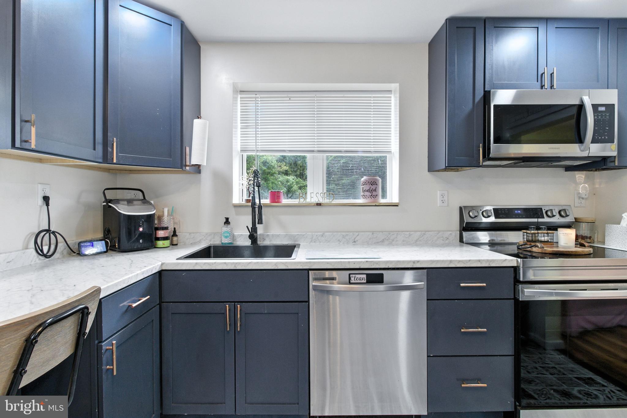 674 RED SCHOOLHOUSE ROAD