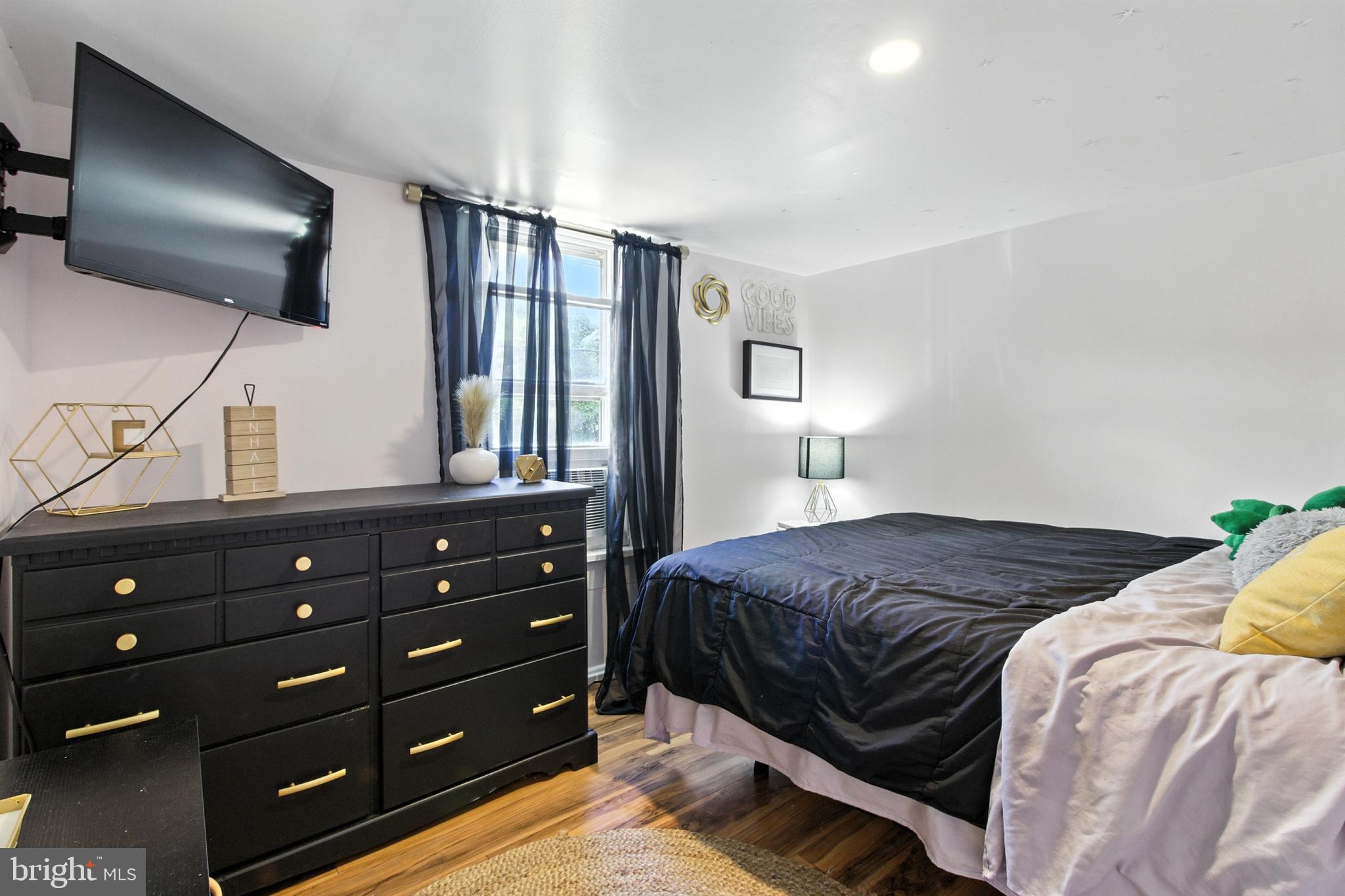 674 RED SCHOOLHOUSE ROAD