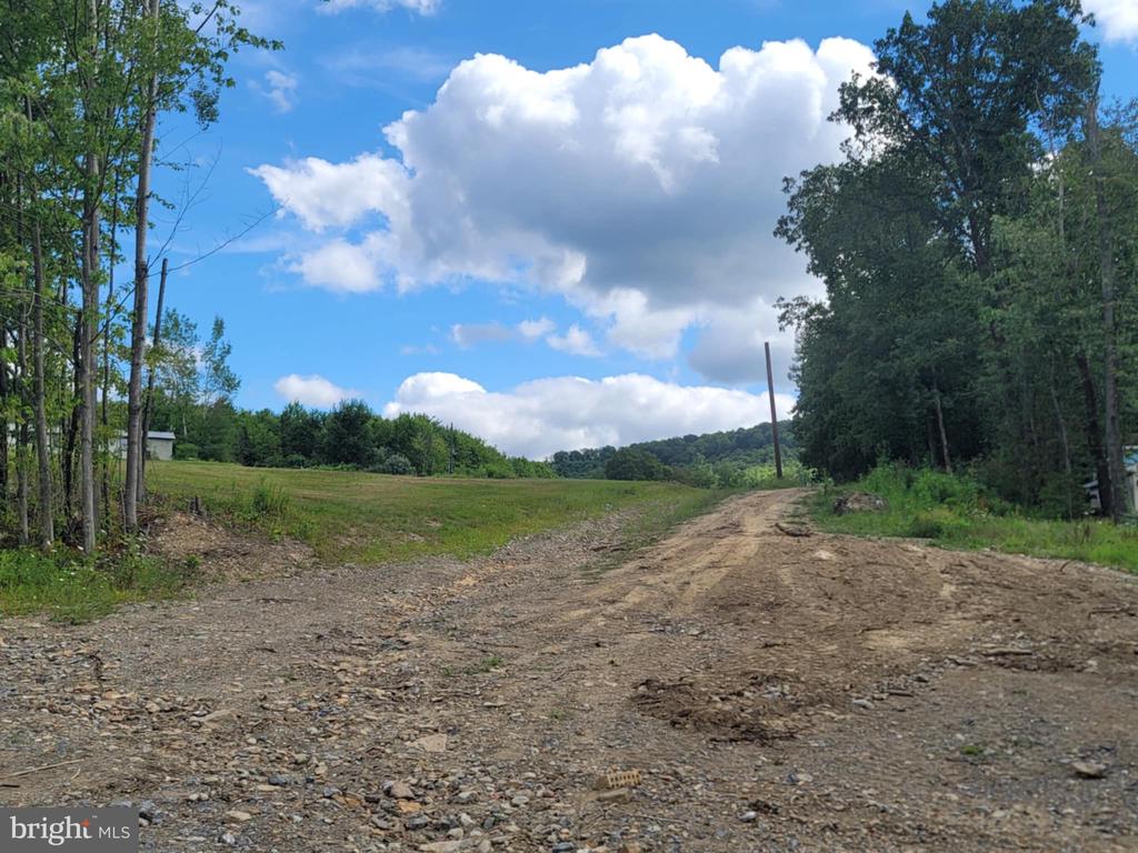 22 GOODROW LANE