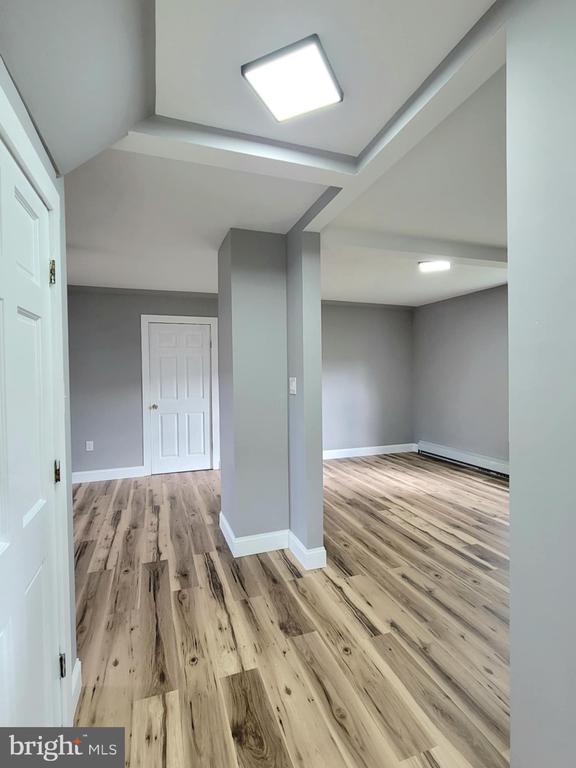 2561 MAIN STREET
