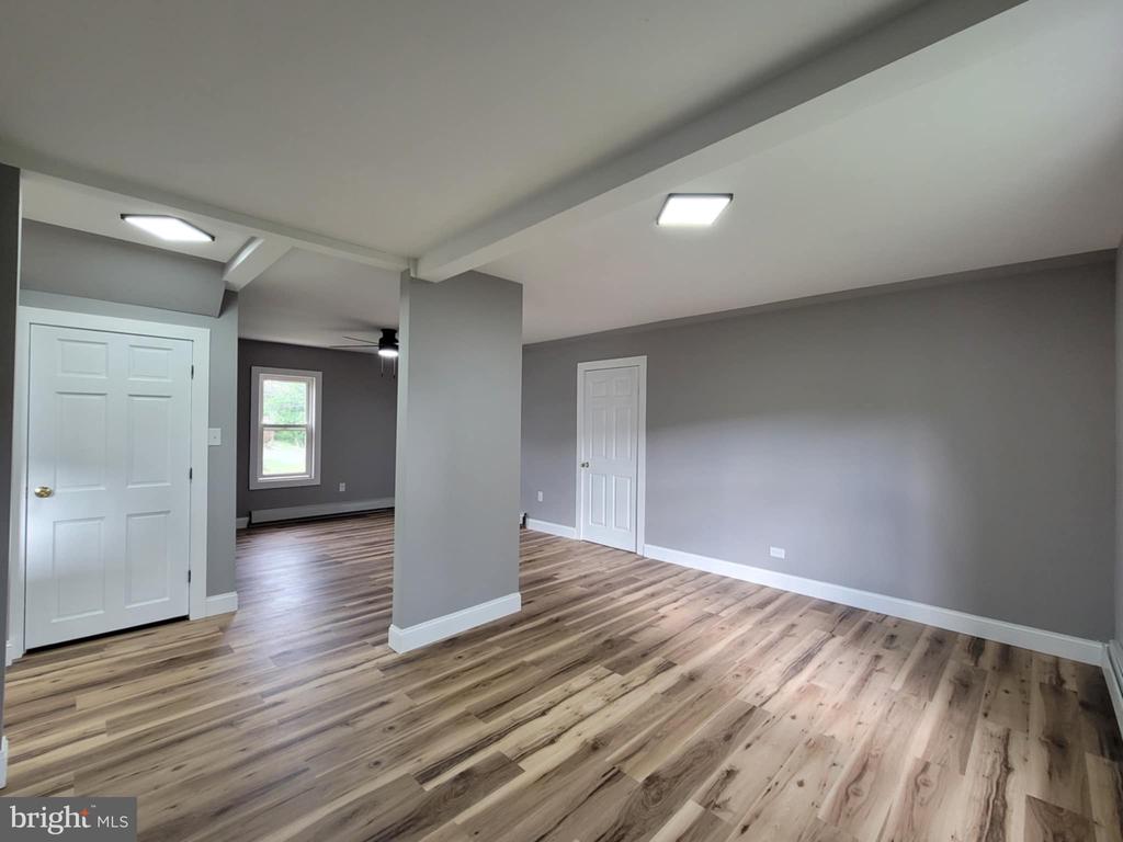 2561 MAIN STREET