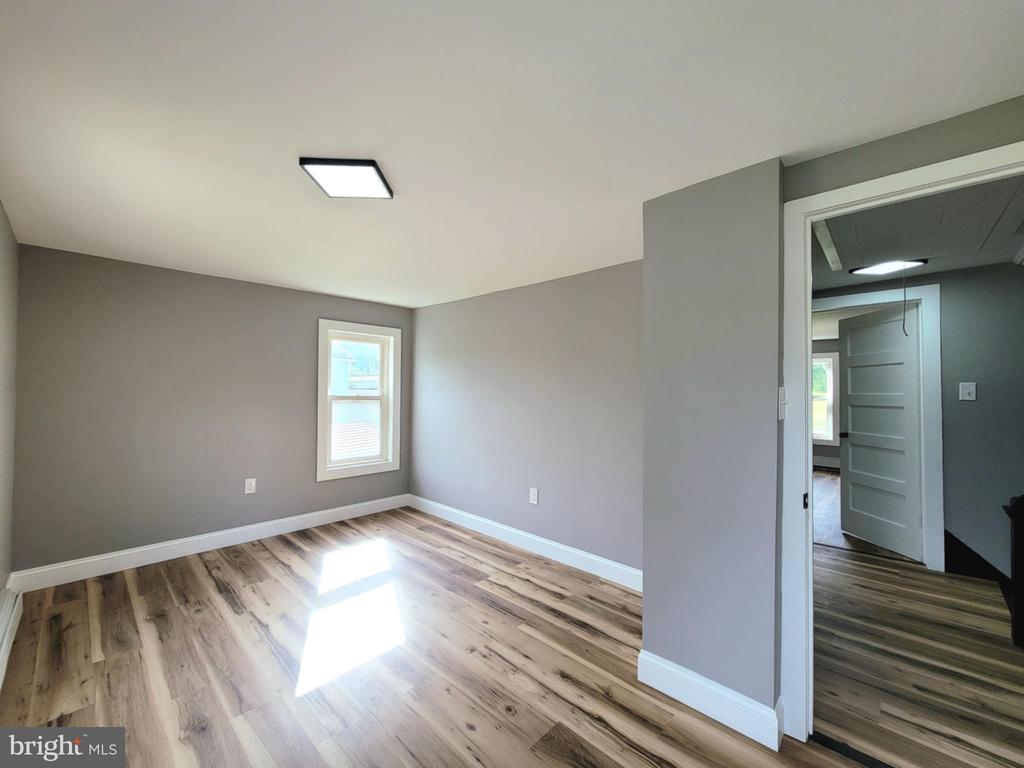 2561 MAIN STREET