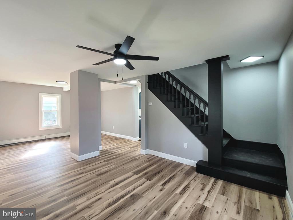 2561 MAIN STREET