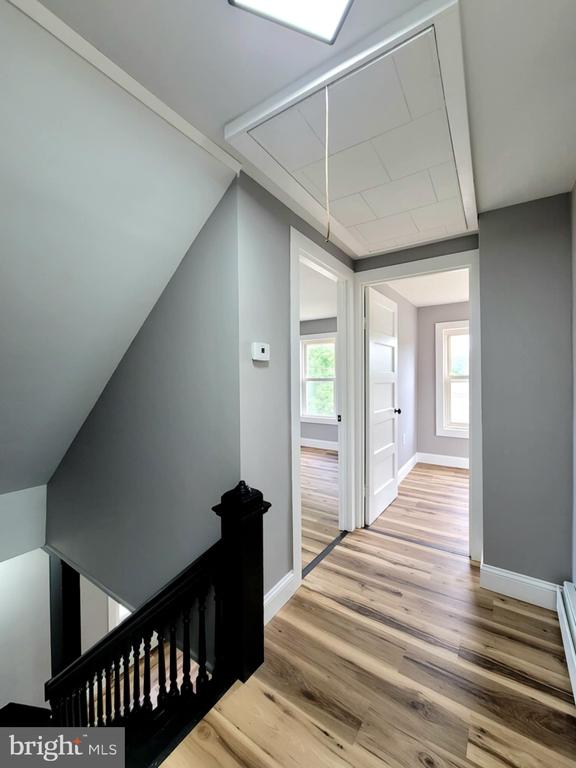 2561 MAIN STREET