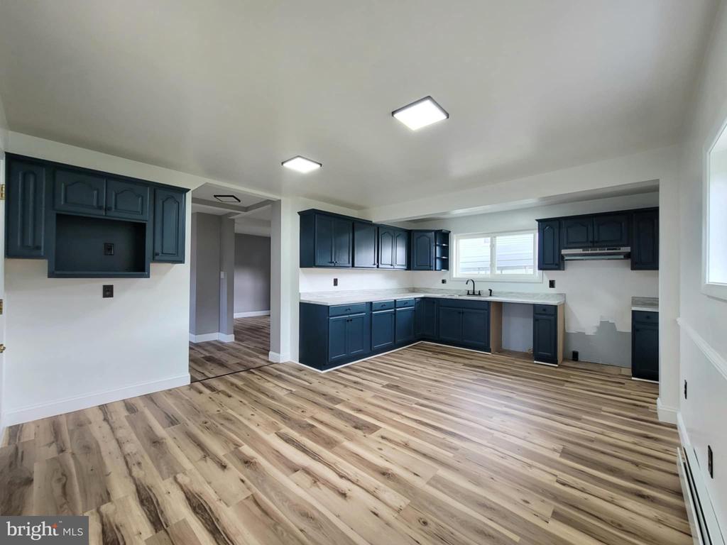 2561 MAIN STREET