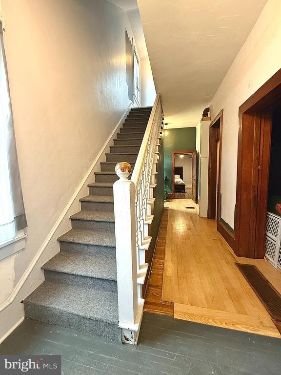32 BLUEBALL ROAD
