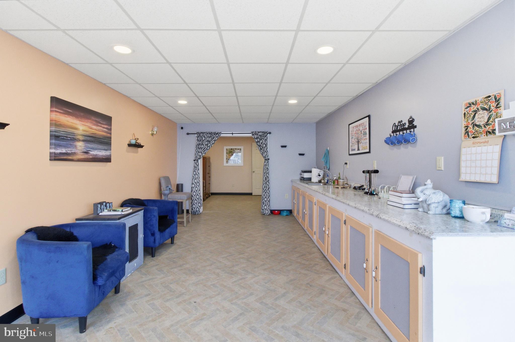 1081 & 1083 N FRONT STREET