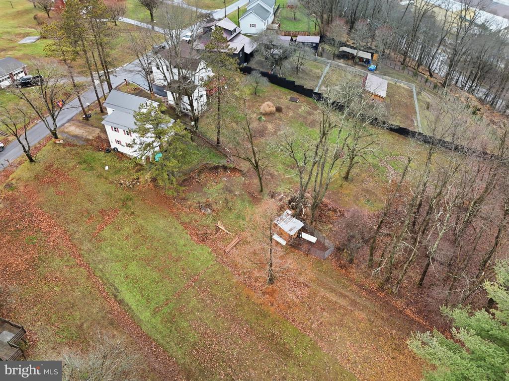 472 BRIDGEPORT ROAD