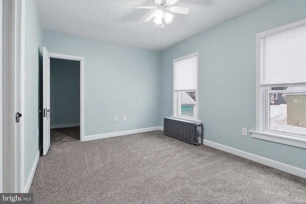 324 W 6TH AVENUE