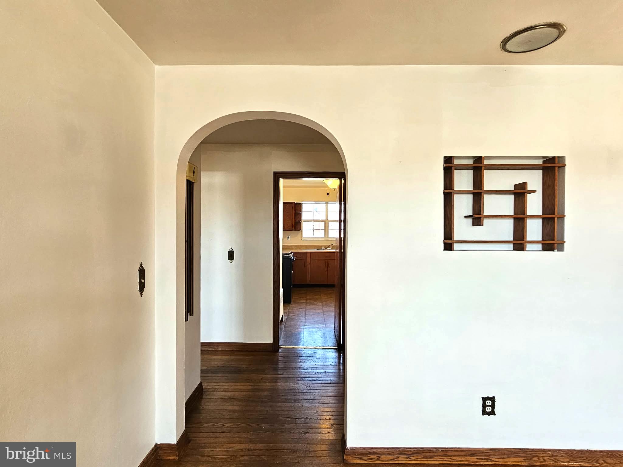 517 W PRESQUEISLE STREET