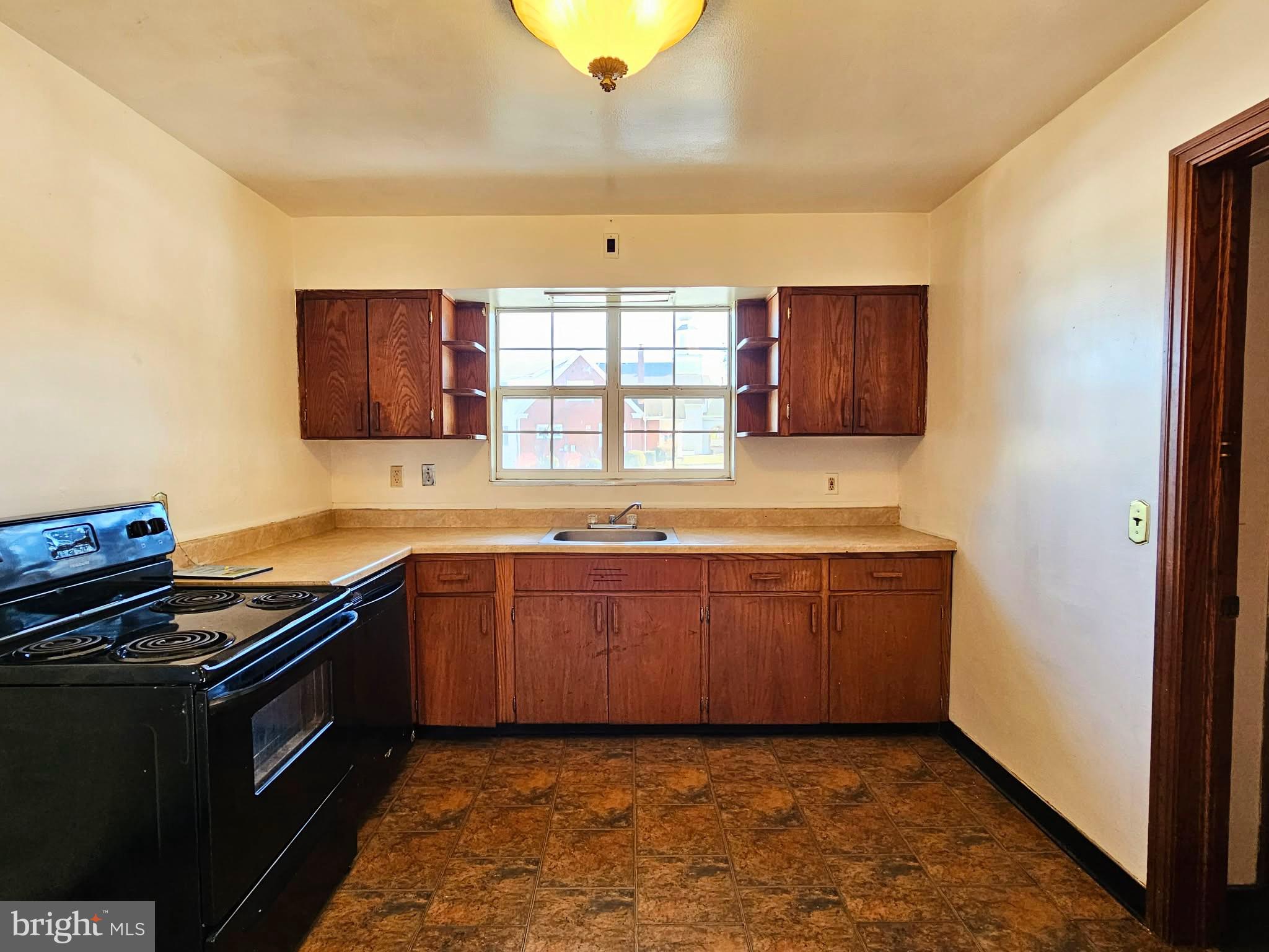 517 W PRESQUEISLE STREET