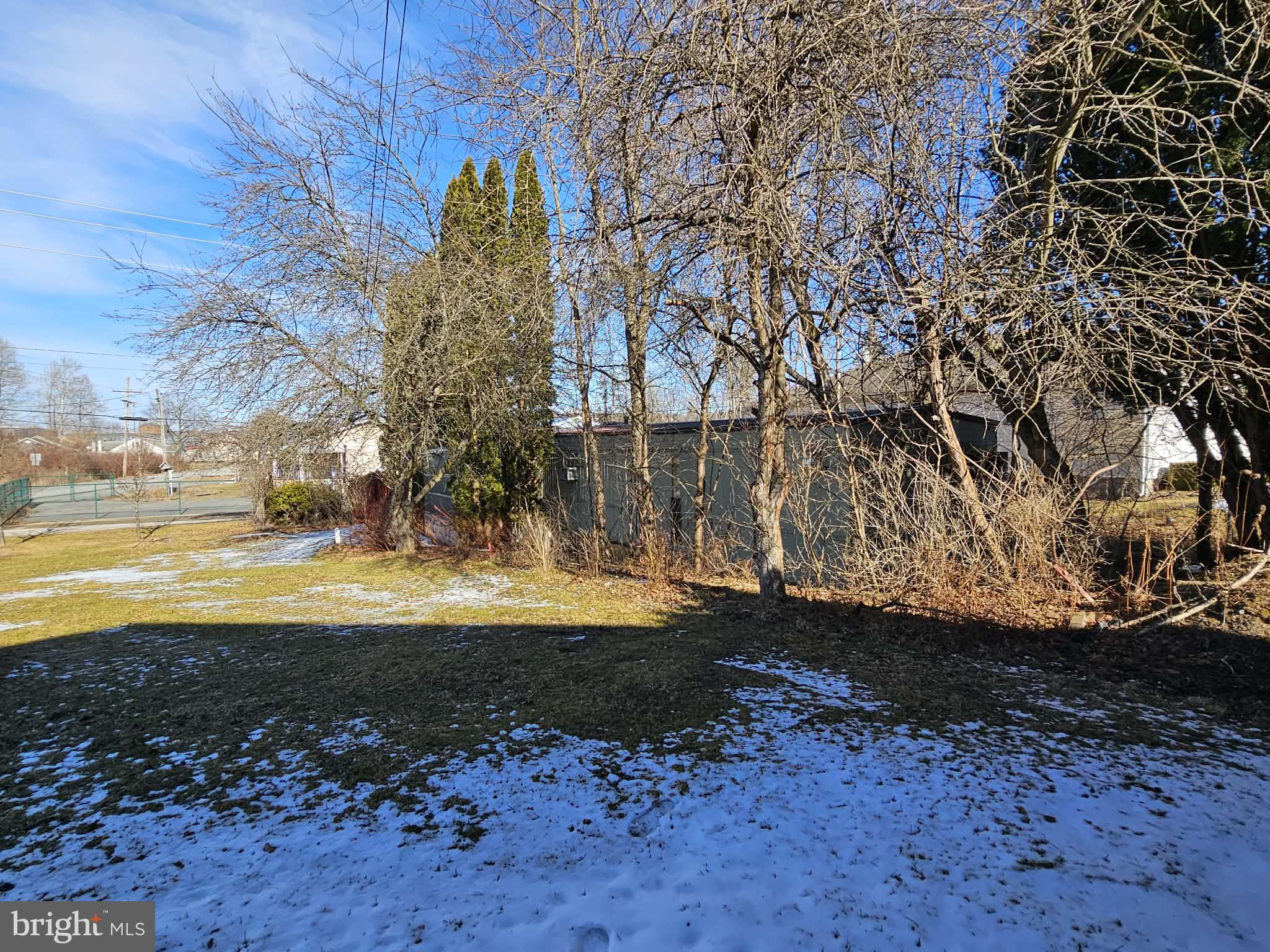 517 W PRESQUEISLE STREET