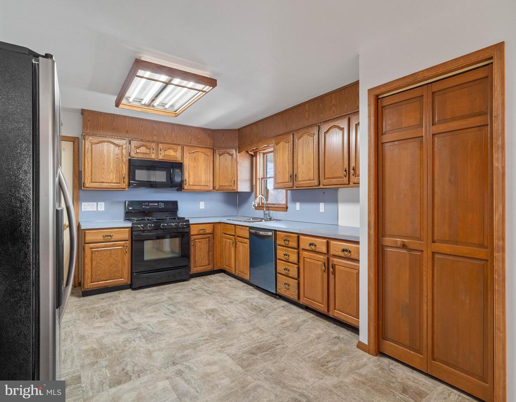 1676 WALLACETON BIGLER HIGHWAY