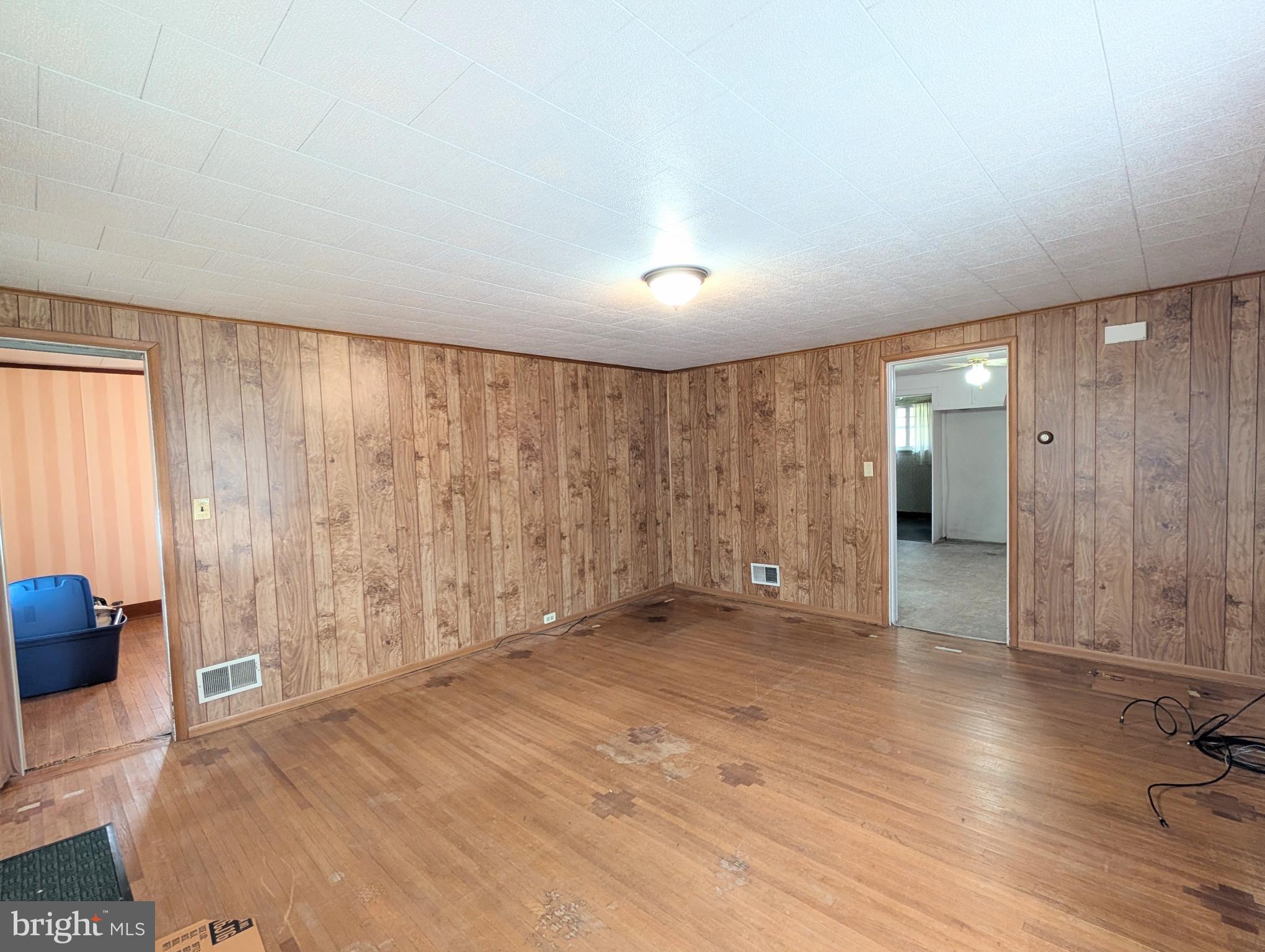 5555 GLEN HOPE BOULEVARD