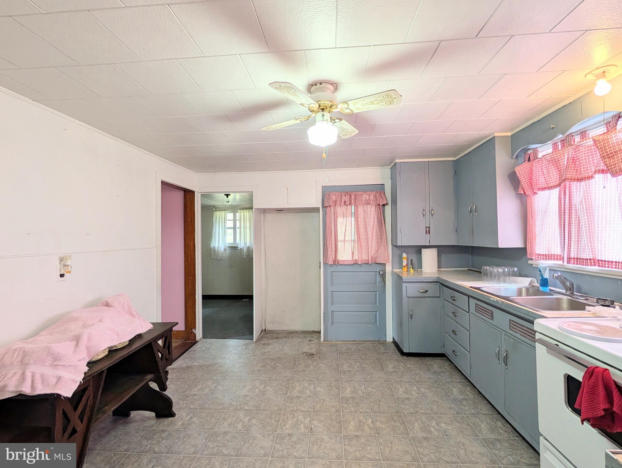 5555 GLEN HOPE BOULEVARD