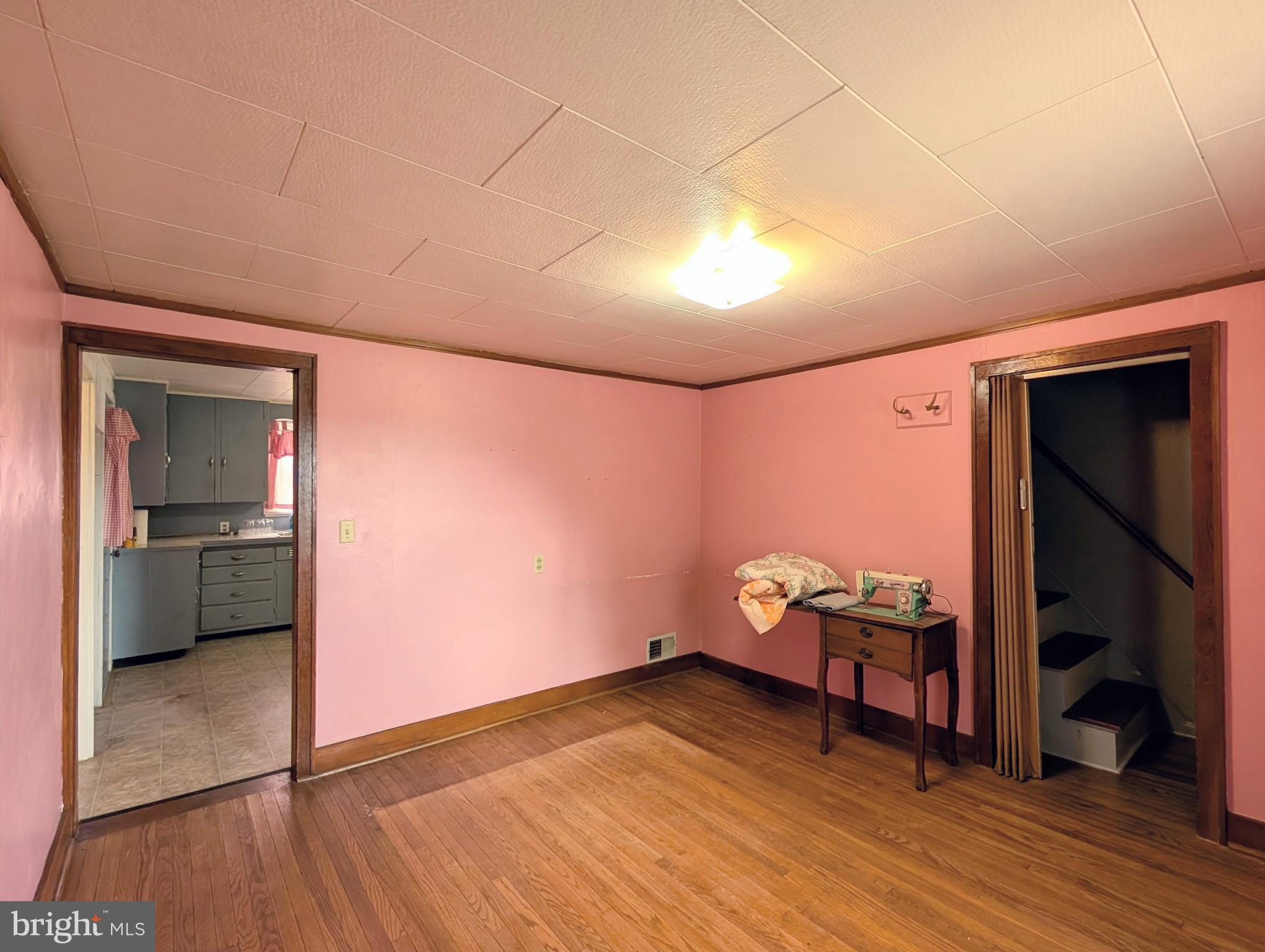 5555 GLEN HOPE BOULEVARD