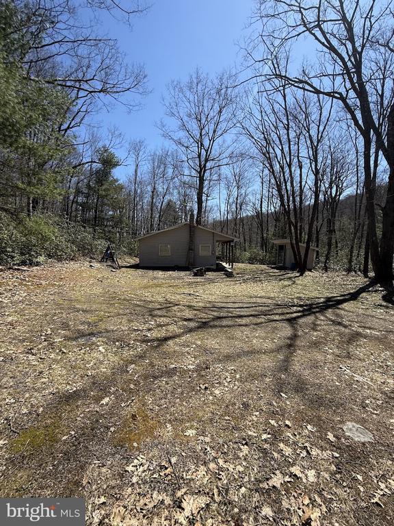 1922 AMES RD