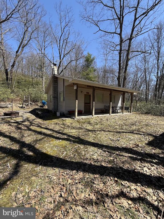 1922 AMES RD