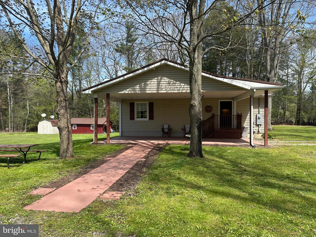 693 BIG RUN ROAD
