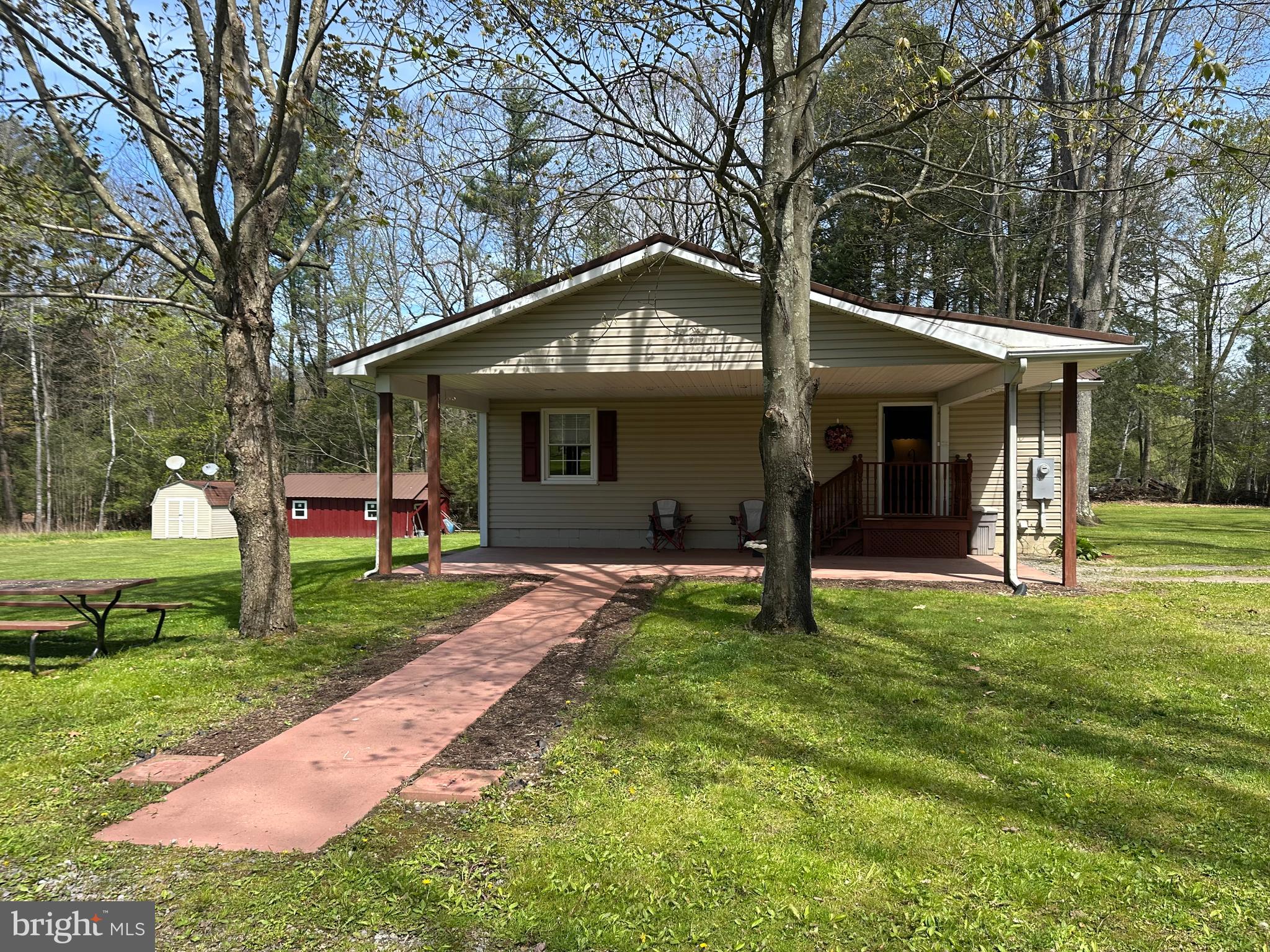 693 BIG RUN ROAD