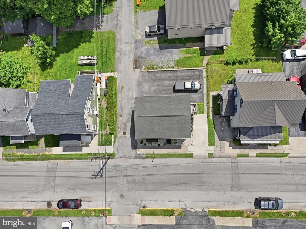7 N 4TH ST