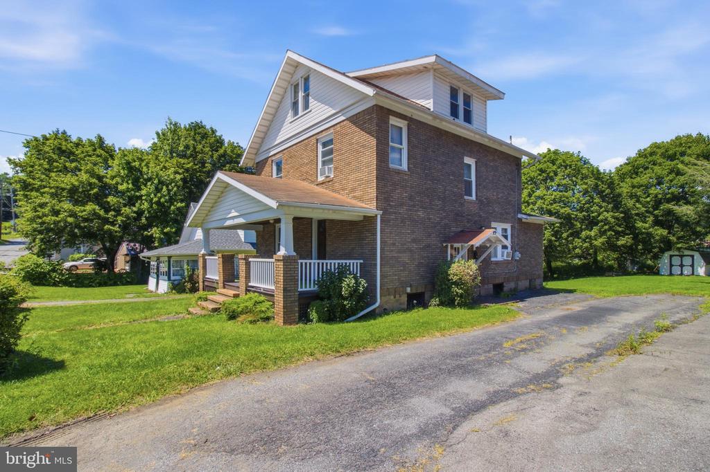 79 JURY ROAD