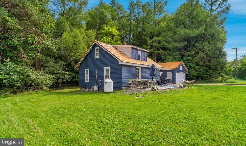 674 RED SCHOOLHOUSE ROAD