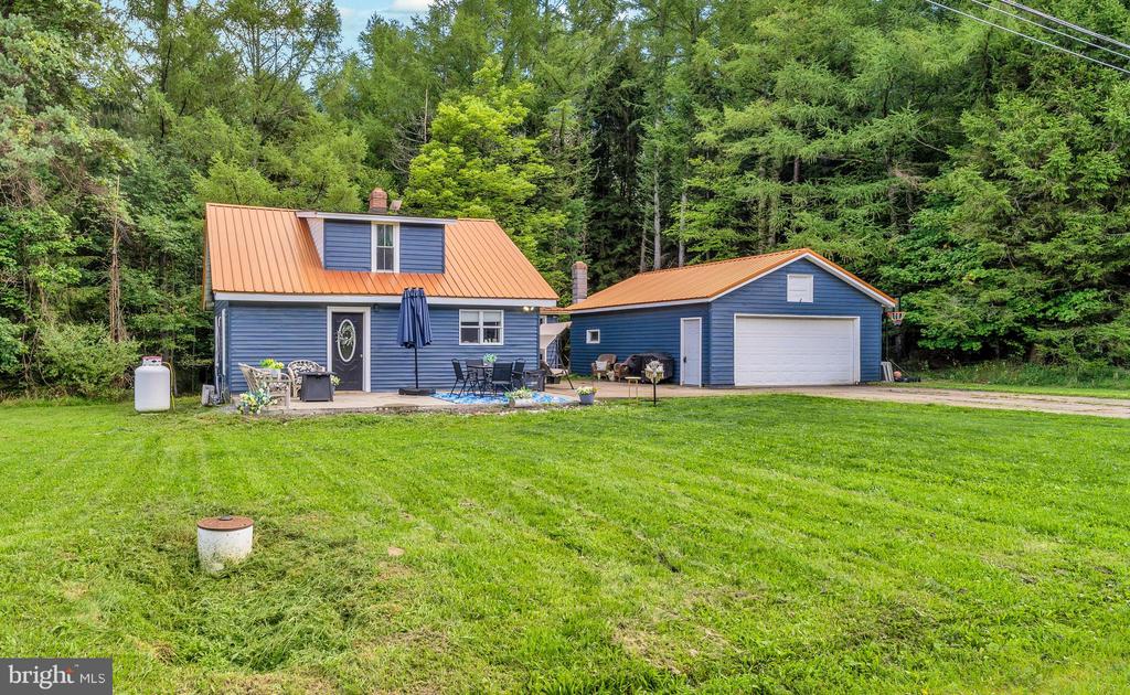 674 RED SCHOOLHOUSE ROAD