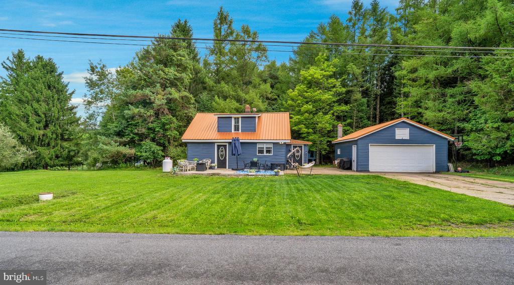 674 RED SCHOOLHOUSE ROAD