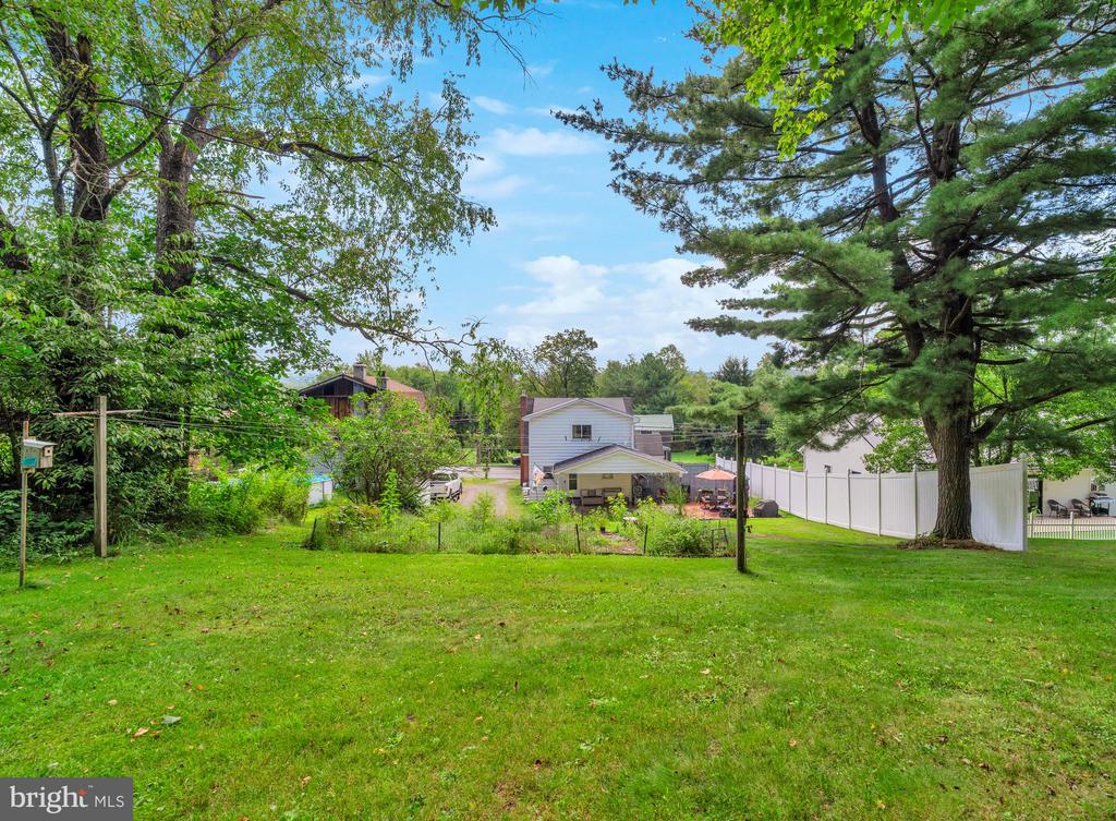 1265 TROY HAWK RUN HIGHWAY