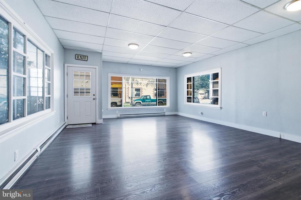 107 N 4TH STREET