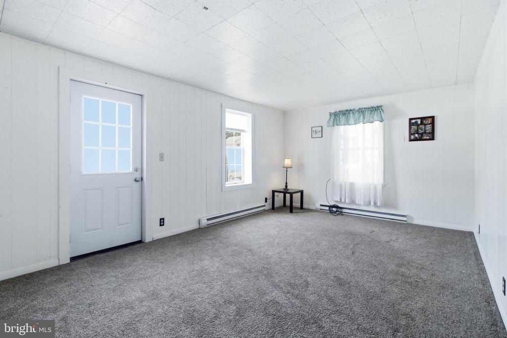 107 N 4TH STREET