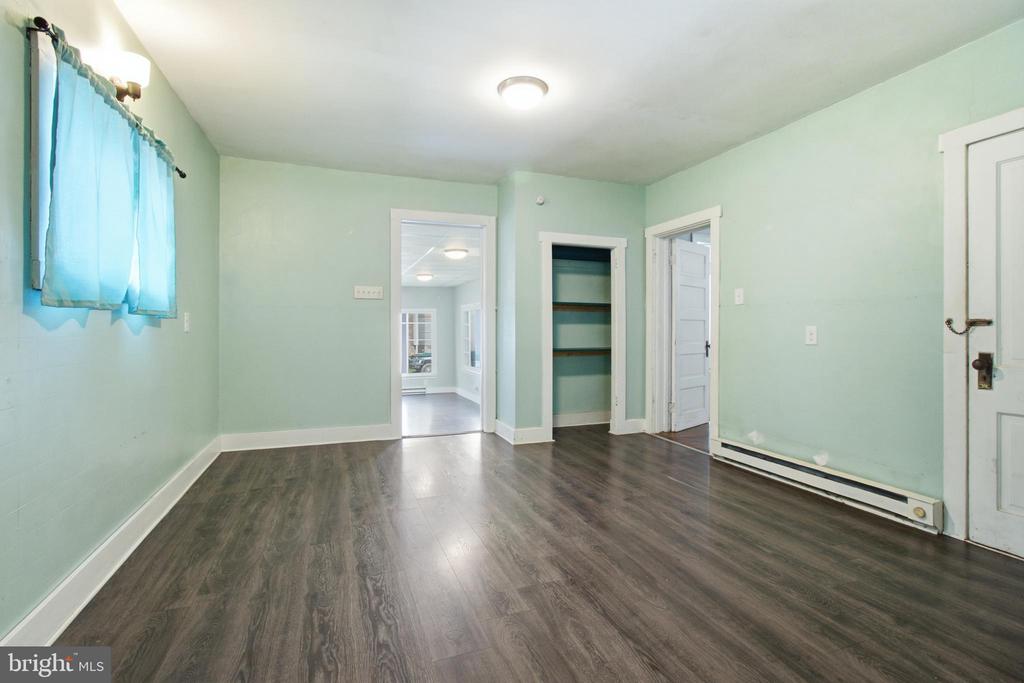107 N 4TH STREET