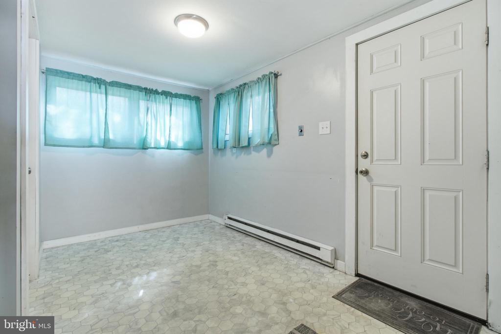 107 N 4TH STREET