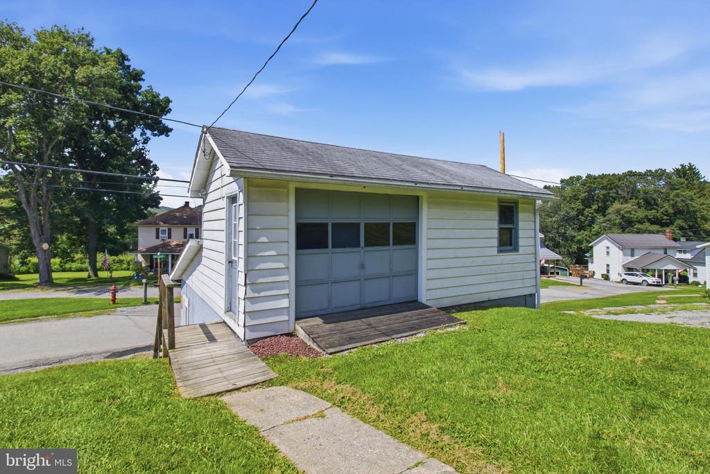 248 & 276 CRESSVIEW STREET