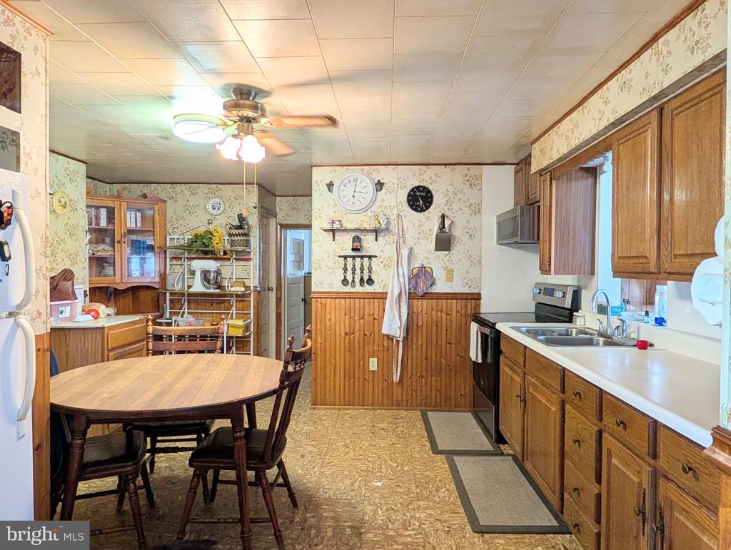 111 EMPIRE ROAD