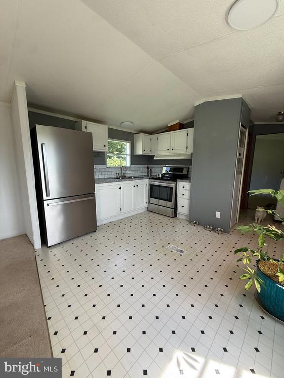 1283 BLUE SPRUCE ROAD