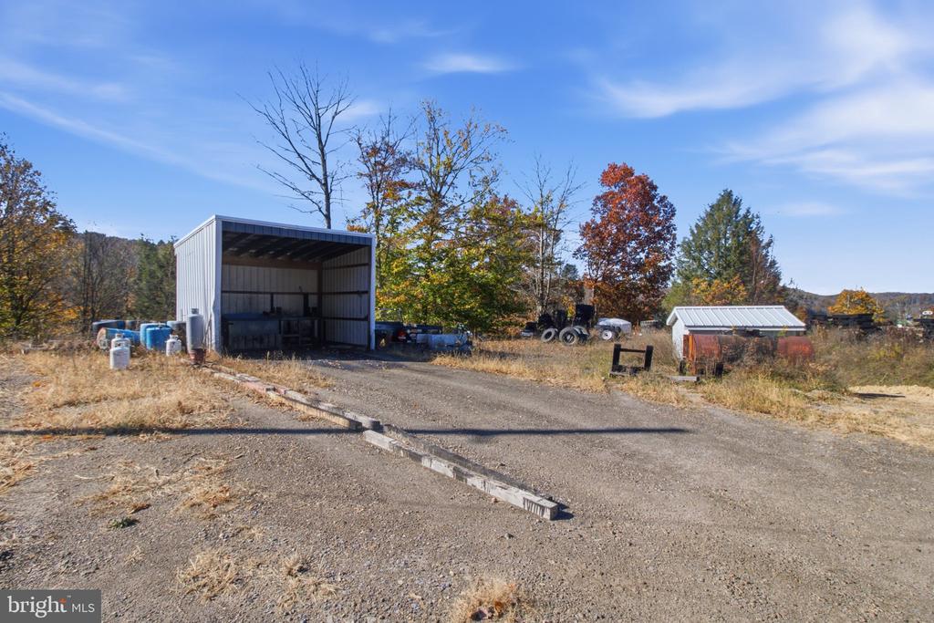 9050 CURWENSVILLE TYRONE HIGHWAY