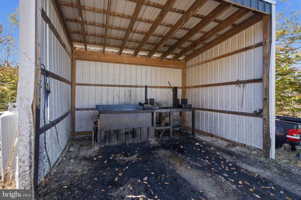 9050 CURWENSVILLE TYRONE HIGHWAY